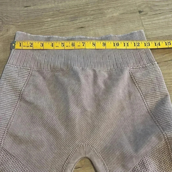 Nikibiki Seamless Leggings - Picture 7 of 12